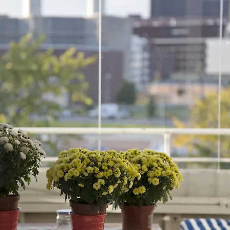 Apartman With Urban Sea View And Sauna *
